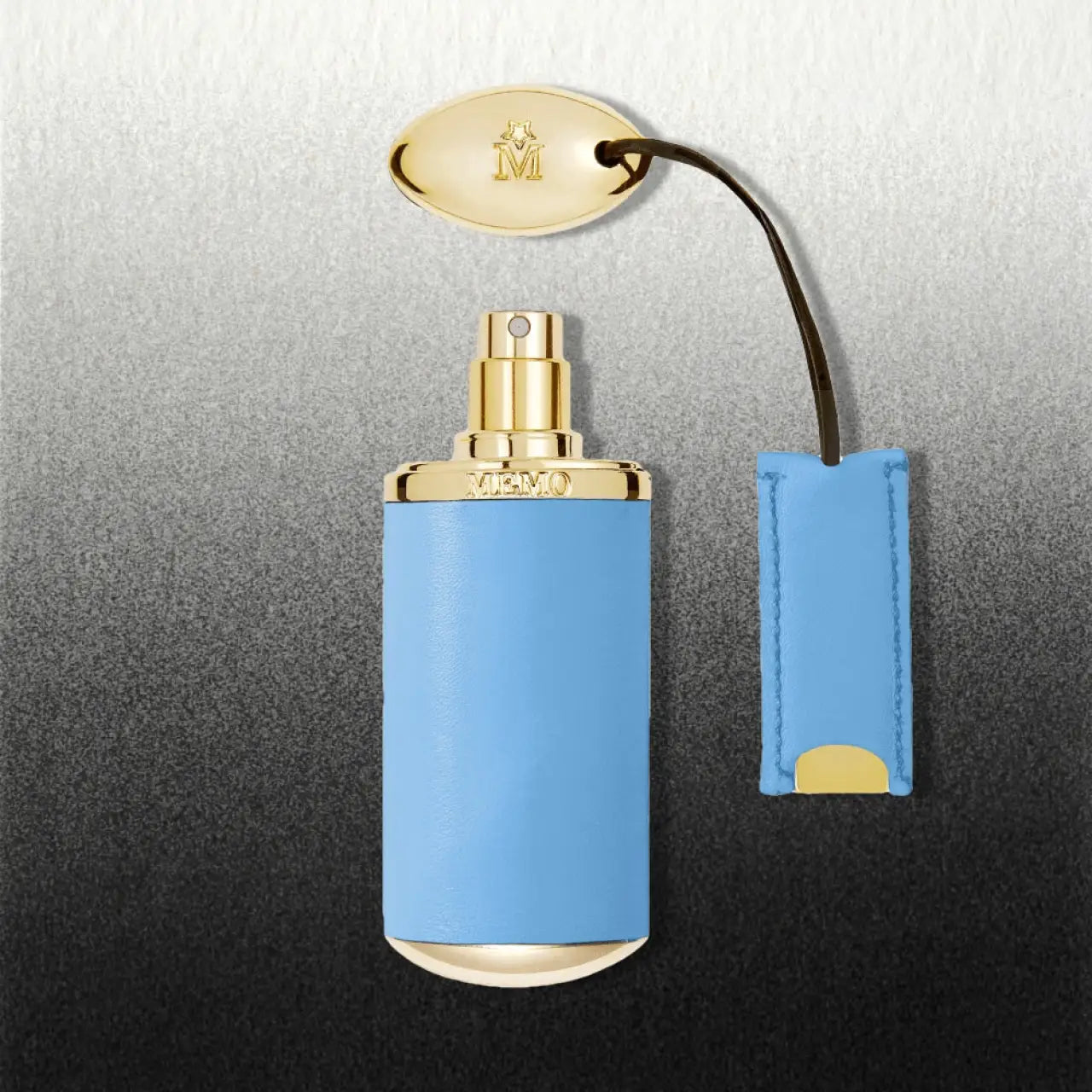 Blue daydream - Travel case | Memo Paris